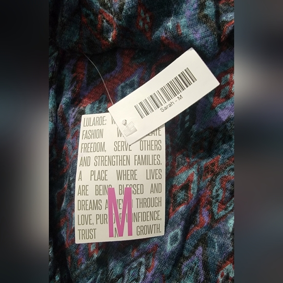 Lularoe - Picture 2 of 5